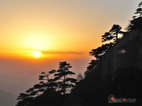 With its grace, beauty and fame, Huangshan Mountain (Yellow Mountain ...