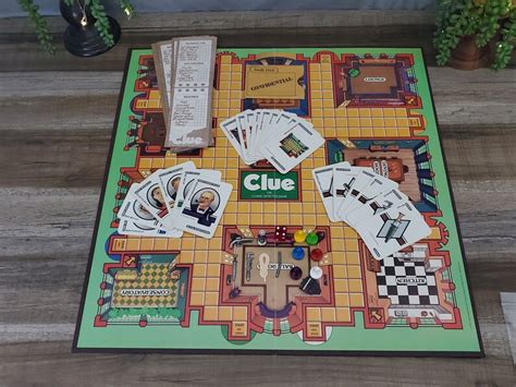 Clue Board Game Parker Brothers Classic Detective Game 100% - Etsy