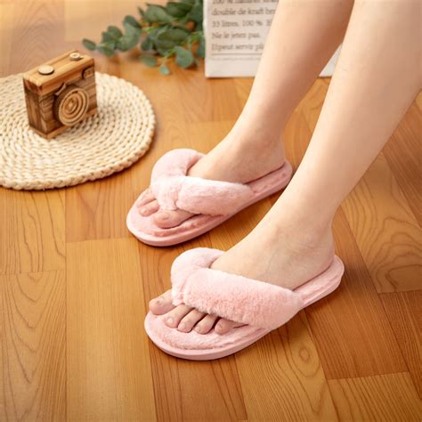 BAG WIZARD - Women's Home Slippers Plush Flip-Flops Cozy Memory Foam ...