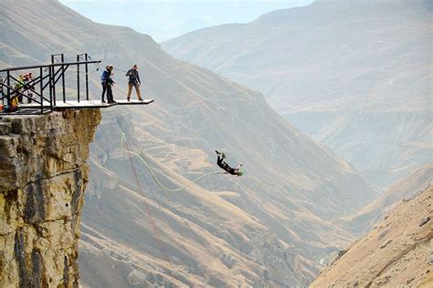 20 Best Places for Bungee Jumping in The World