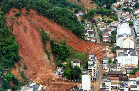 Geologists urge preparation for landslides