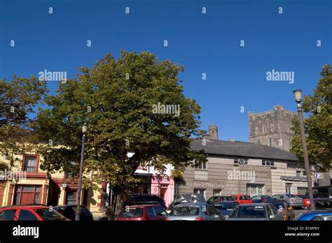 Kildare town castle & round tower County Kildare Stock Photo - Alamy