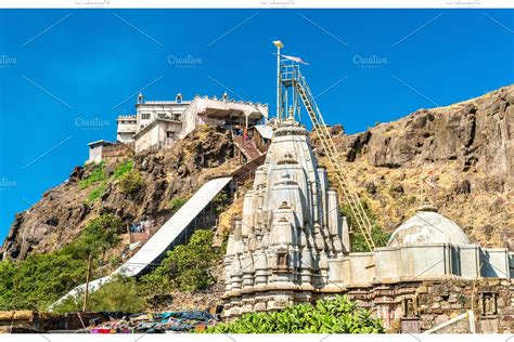 Kalika Mata Temple at the summit of Pavagadh Hill and Suparshvanath Old ...