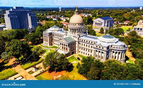 Mississippi State Capitol Building in Downtown Jackson, Mississippi ...