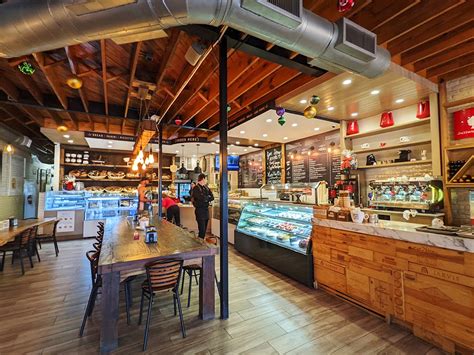 7 Best Bakeries in Fort Lauderdale | Dotoli Group Guide