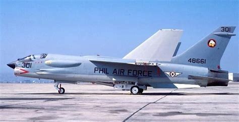 Philippine Air Force F-8H Crusader | Philippine air force, Crusades ...