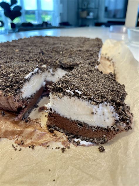 Chocolate Eclair Ice Cream Cake | Healthy 2 Hog Wild Food