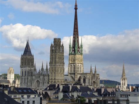 [building] Rouen Cathedral with a cast iron spire (1876) : architecture