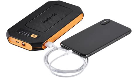 Halfords Advanced Lithium Jump Starter review: A portable power bank ...