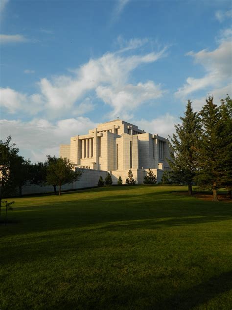 Cardston Alberta Temple Photograph Gallery | ChurchofJesusChristTemples.org