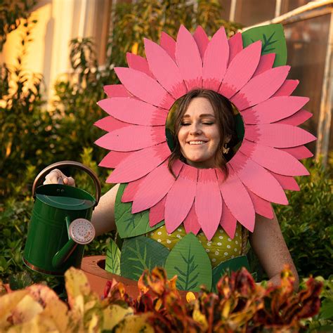 DIY Potted Daisy Halloween Costume - The Home Depot