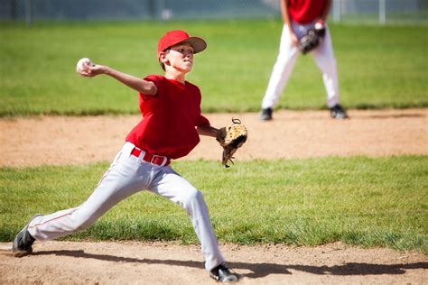 Why Tommy John Surgery is On The Rise for Youth Pitchers - Health News Hub