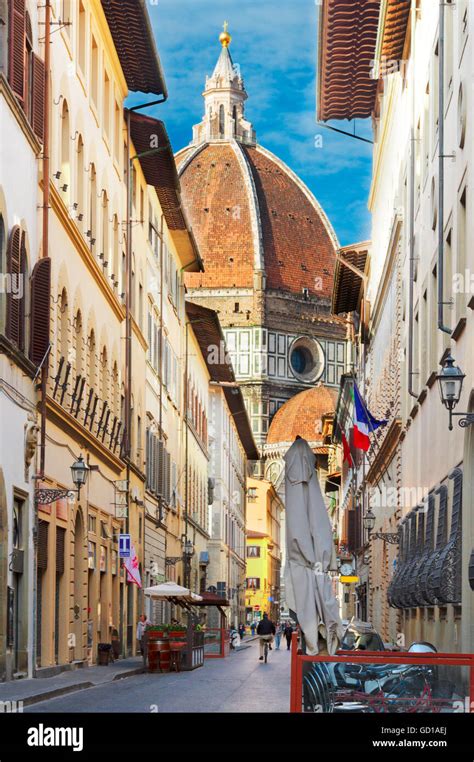 Florence italy street hi-res stock photography and images - Alamy