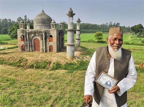 This retired UP postmaster built a Taj Mahal for his 'Mumtaz' | Latest ...