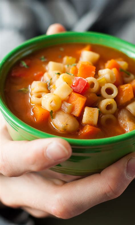 Vegetarian Minestrone Soup Recipe - Peas and Crayons