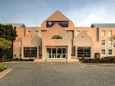 Town Lodge Midrand - Cheapest Prices on Hotels in Johannesburg - Free ...