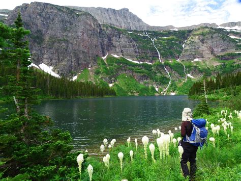 Medicine Grizzly Lake Trail - Enjoy Your Parks