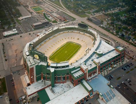 Top European soccer teams to play exhibition match at Lambeau Field