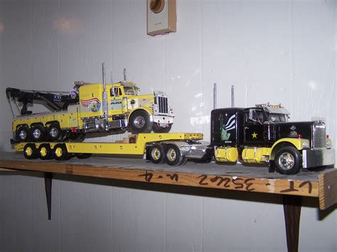 Lowboy Trailer -- 1/25 Scale -- Plastic Model Semi Truck Kit -- #880 ...