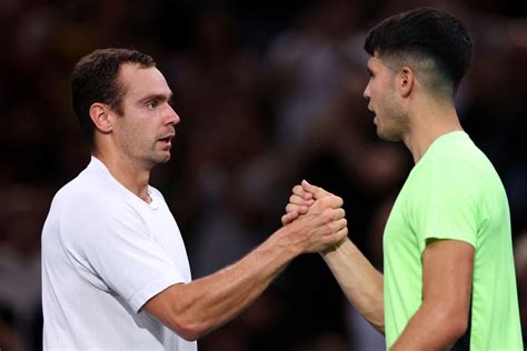 Carlos Alcaraz eliminated in Paris-Bercy: the Day 2 highlights