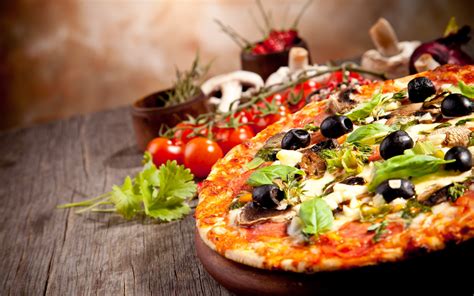 pizza-wallpaper-olives-mushrooms-cheese-tomatoes-parsley-dish-food ...