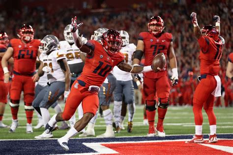 Arizona football 2017 record predictions - Arizona Desert Swarm