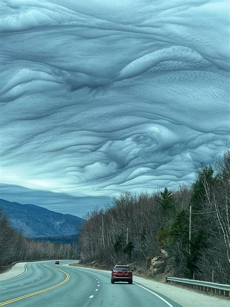 Asperitas clouds today above Gorham New Hampshire : r/weather