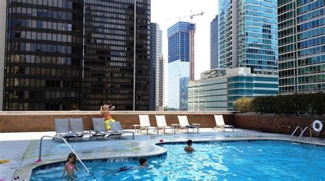 DoubleTree Hotel on Magnificent Mile getting $35 Million Renovation