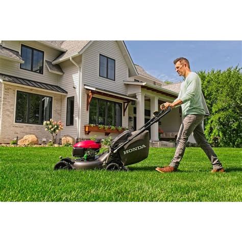 Honda HRN216VYA 21 in. 3-in-1 Variable Speed Gas Walk Behind Self ...