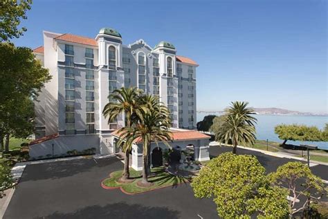 EMBASSY SUITES BY HILTON SAN FRANCISCO AIRPORT WATERFRONT (AU$174 ...