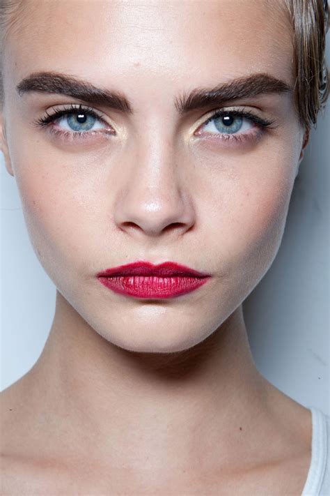 Cara Delevingne Eyebrows / header