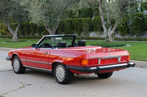 1989 Mercedes-Benz 560SL - Image Abyss