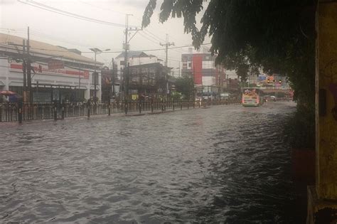 TINGNAN: Baha sa Metro Manila dulot ng biglang pagbuhos ng malakas na ...