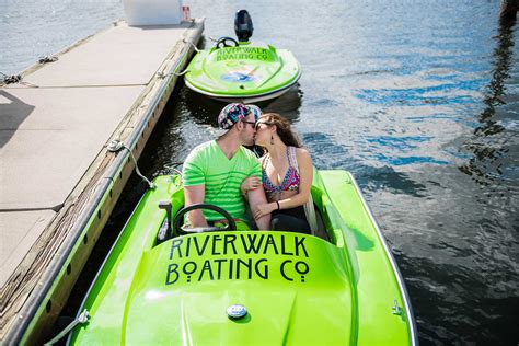 FAQs - Frequently Asked Questions | Riverwalk Boating Company