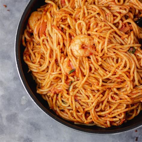 Jollof Spaghetti Recipe - My Active Kitchen