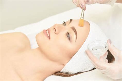 10 Things to Expect After Your First Chemical Peel - U.S. Dermatology ...