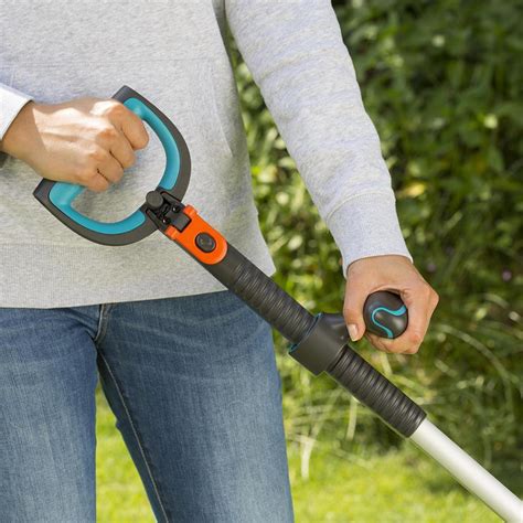 The Ergonomic Slim Cut Loppers - Hammacher Schlemmer