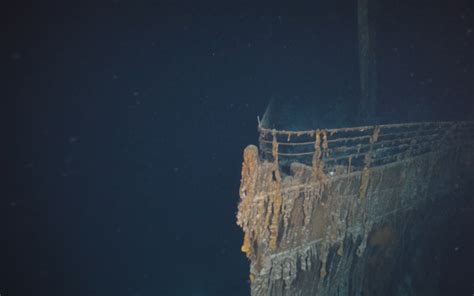 Search underway for missing submarine on voyage to see Titanic wreckage ...