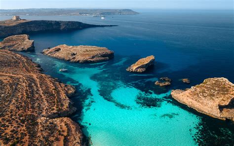 Blue Lagoon Malta (Comino Island) - How to Get Here & What to Do – We ...