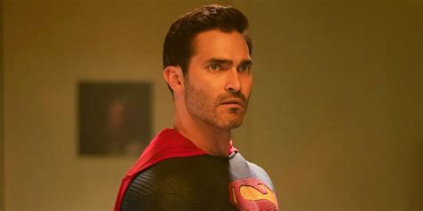 Superman & Lois EP explains season 2 premiere's villain tease | EW.com