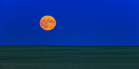 October's Full Harvest Moon Will Light up the Sky Tonight