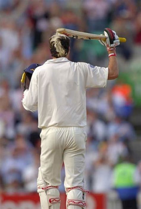 Kevin Pietersen reaches his hundred at The Oval | ESPNcricinfo.com