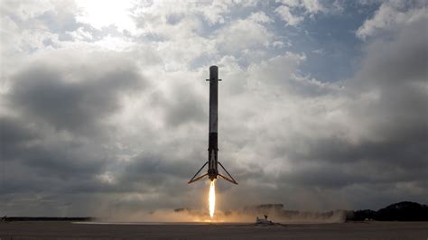 Watch: SpaceX Falcon 9 Rocket Booster Landing Safely After Launch | SOFREP