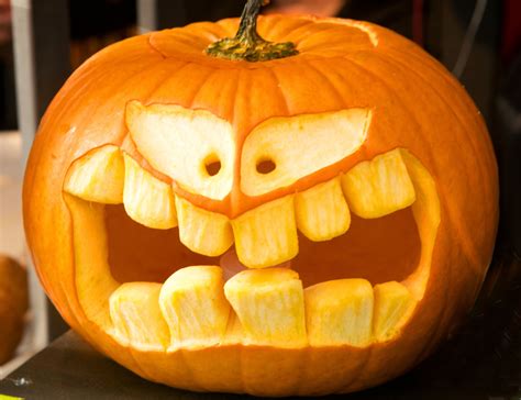 Funny Face Pumpkin Carvings