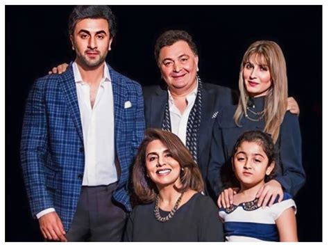 Ranbir's family portrait is unmissable!