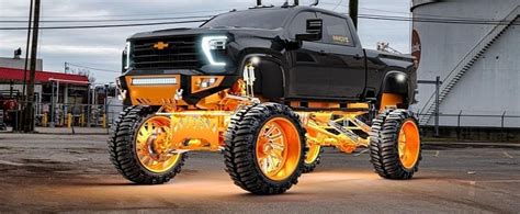 2024 Chevy Silverado HD Jumps on the Extreme Mall Crawler Scene With ...