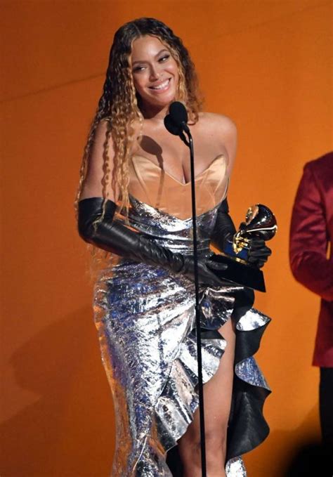 Beyonce – GRAMMY Awards 2023 • CelebMafia