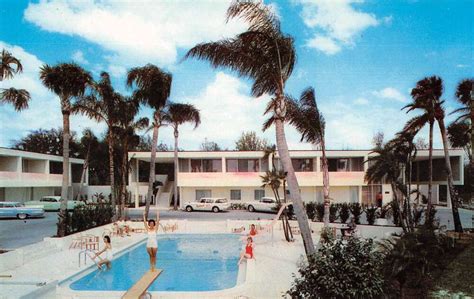 Bartow Florida Chartrand's Motel Swimming Pool Vintage Postcard AA21314 ...