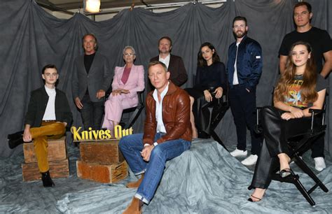 'Knives Out' Slashes Box Office Projections With Strong $70 Million ...