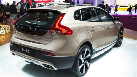 Volvo V40 Cross Country 2.0 T3 (152 Hp)